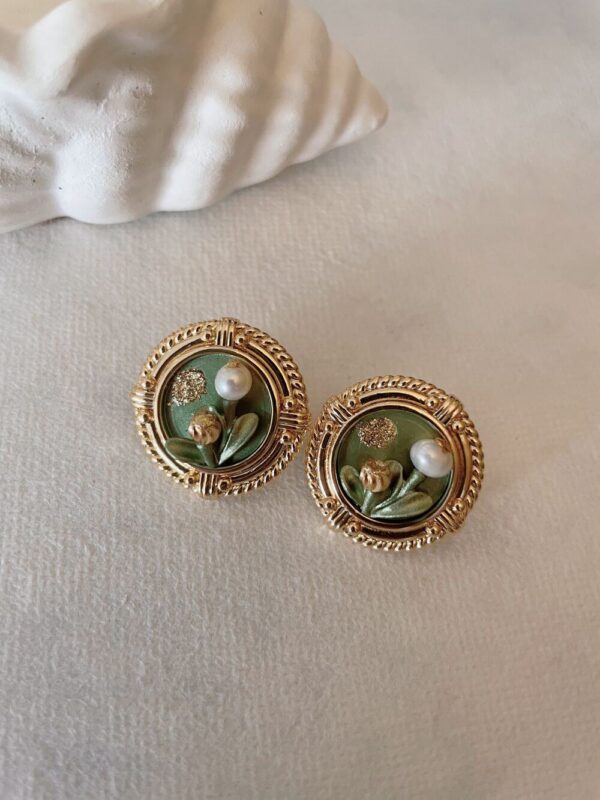 Love Poetry French Retro Earrings - Image 2