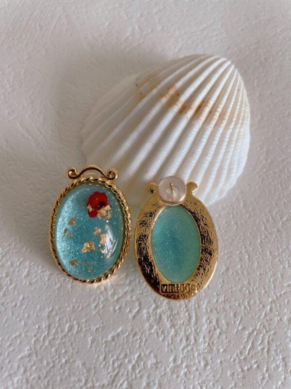 Vintage Monet Jelly Glass Earring - Image 3