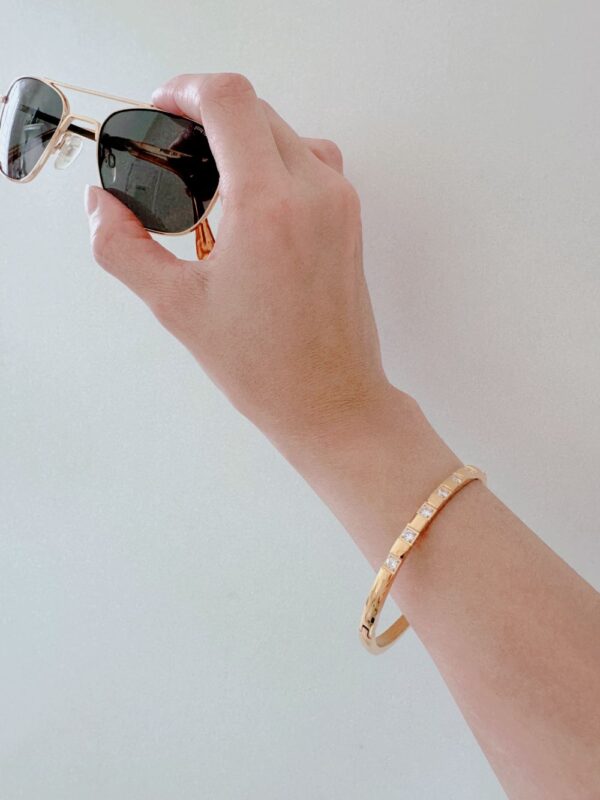 Buckle Zirconia Cuff Bangle