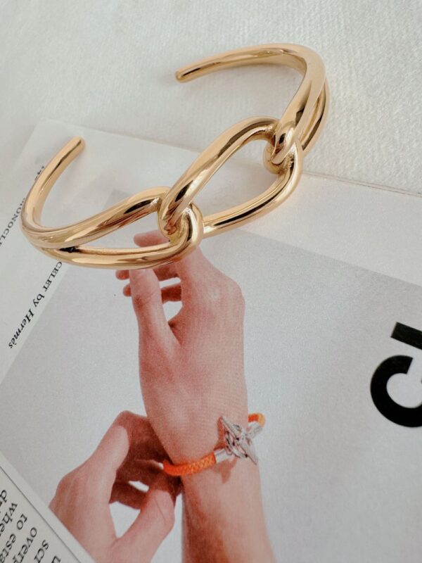 Three Lucky Knot Cuff Bangle
