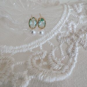 Small Exquisite Pearl Earrings