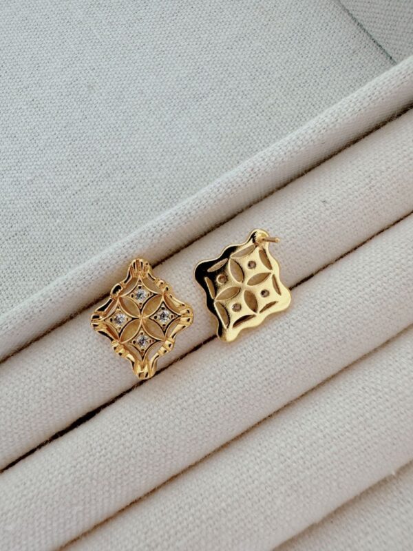 North Star Earrings - Image 3