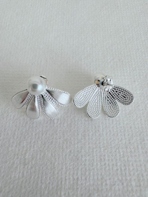Soma Petal Brushed Earrings - Image 4