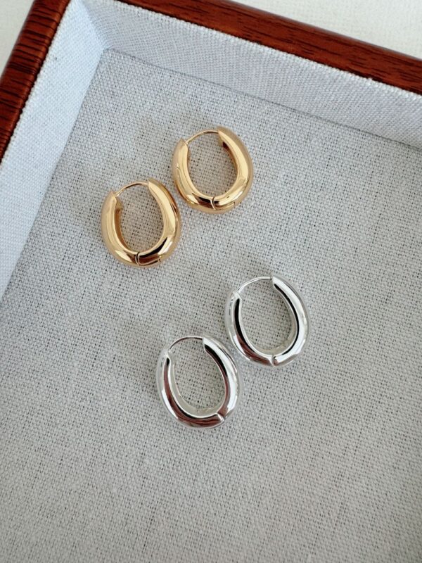Simple Retro Versatile Hoops