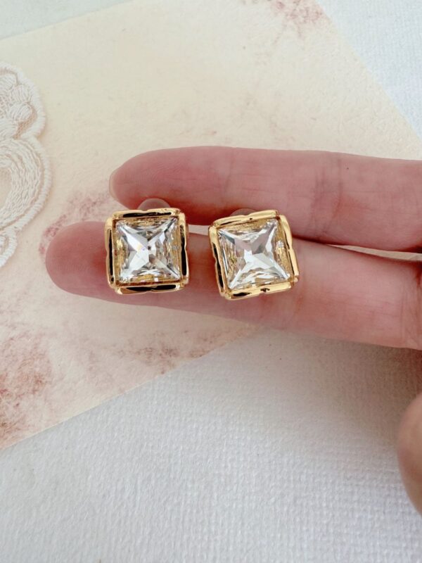 Square Jewel Elegant Earrings - Image 4