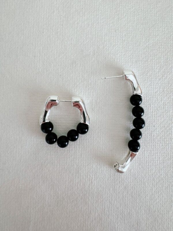 Black Agate Stone Retro Earrings - Image 3