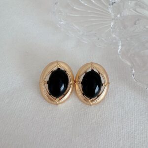 Vintage Black Hollow Earrings