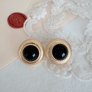 Retro Round Black Earrings