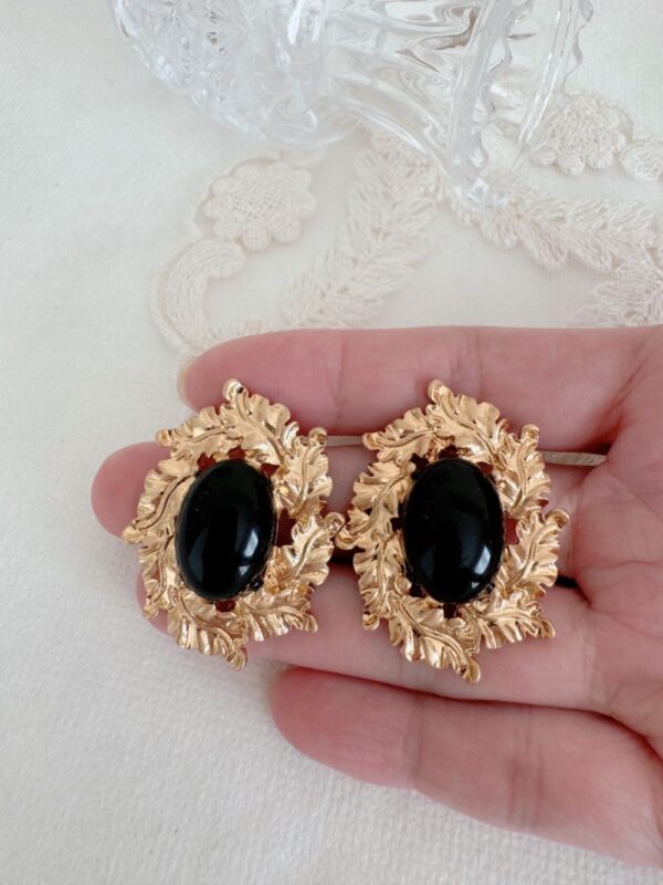 Gold Leaves Glass Stones Earrings - Image 4