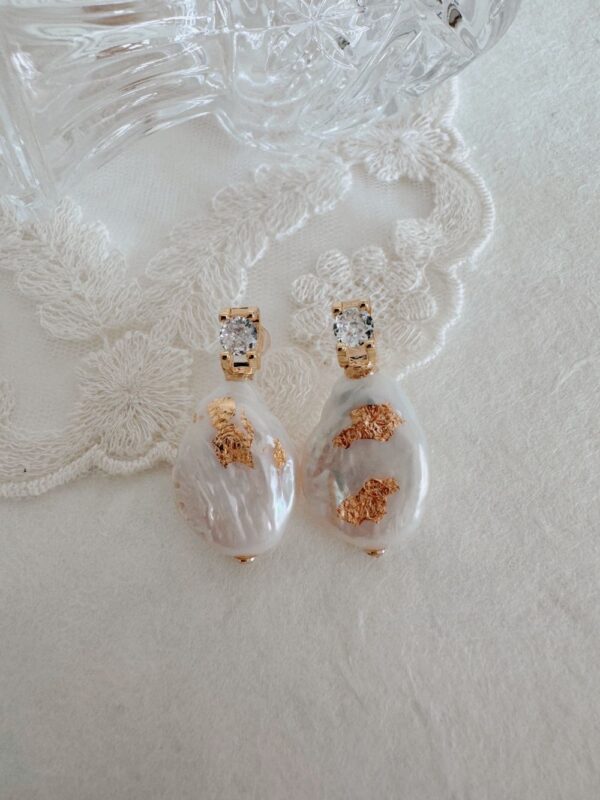 French Retro Pearl Earrings