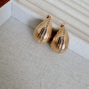 Retro Diamond Raindrop Earrings