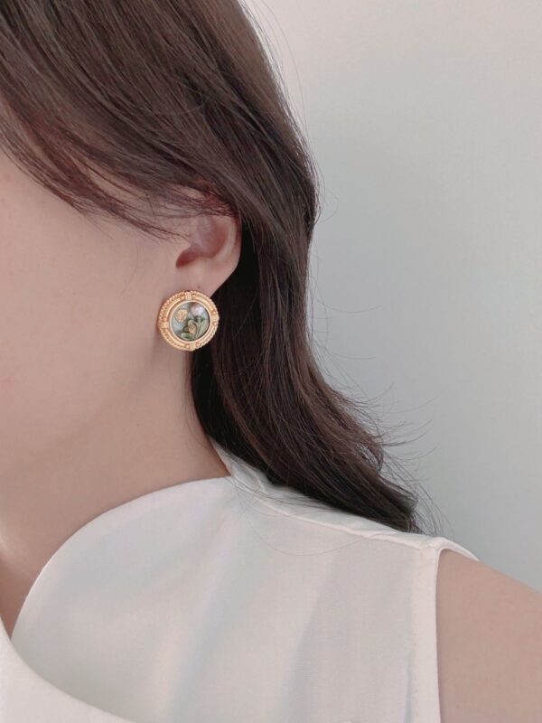 Love Poetry French Retro Earrings - Image 5