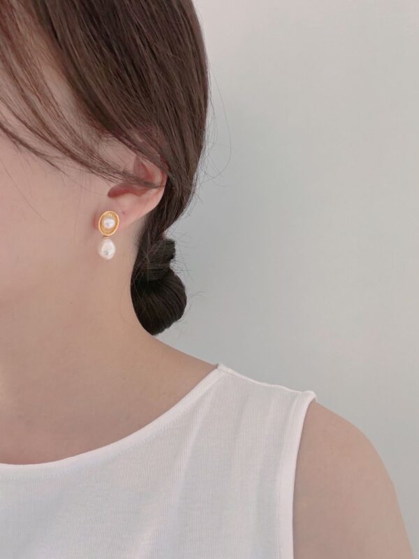 Inlaid Pearl Earrings - Image 3