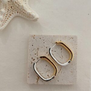 Lola U-shaped Earrings