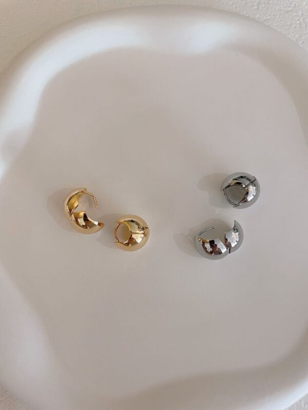 Minimalist Huggies Earrings - Image 3