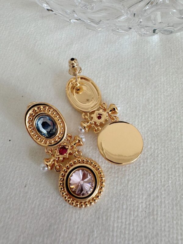 Medieval Exquisite Zircon Earrings - Image 4