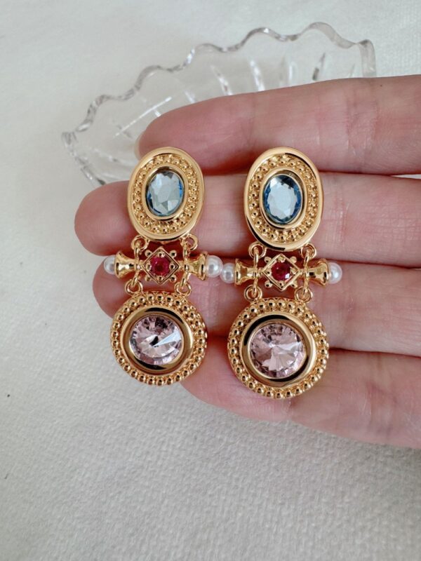 Medieval Exquisite Zircon Earrings - Image 5