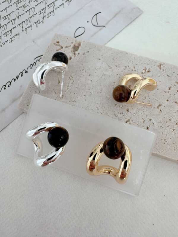 Twisted Metal Tiger Eye Earrings