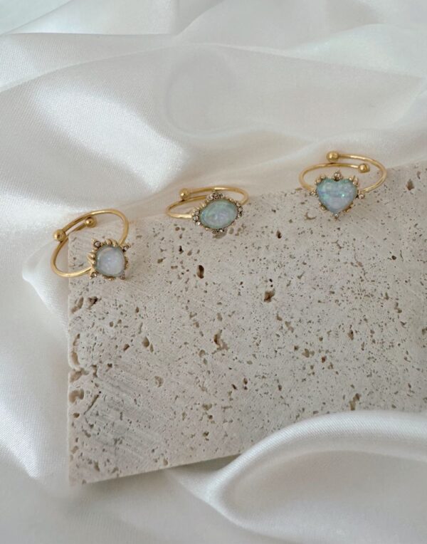 Gladis Adjustable Ring