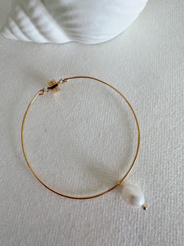 Ivy Pearl Magnetic Bangle