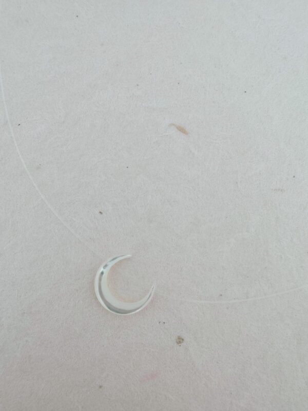Afloat Crescent Shell Choker - Image 5