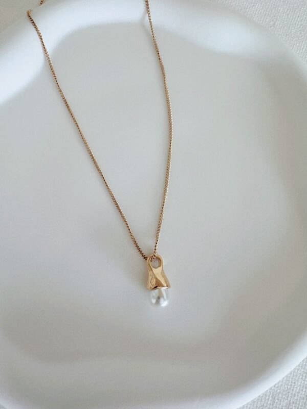 Bianca Water Drop Necklace - Image 3