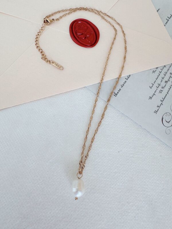 Mola Wave Chain Necklace - Image 3