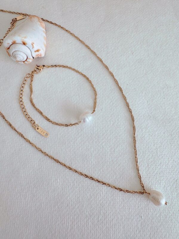 Mola Wave Chain Necklace - Image 5