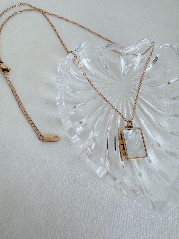 Classic Mother of Pearl Photo Box Necklace