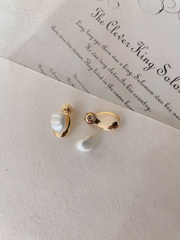 Retro & Versatile Earrings - Image 7